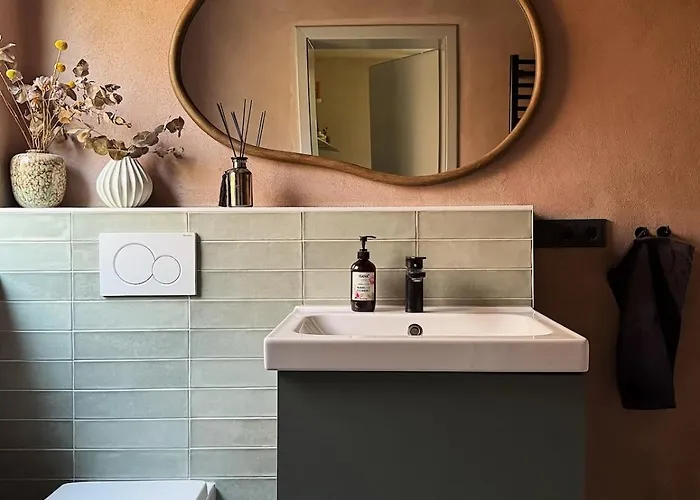 Lejlighed Gaestehaus Einer Historischen Kuenstlervilla *